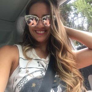 Meet your Posher, Brooke